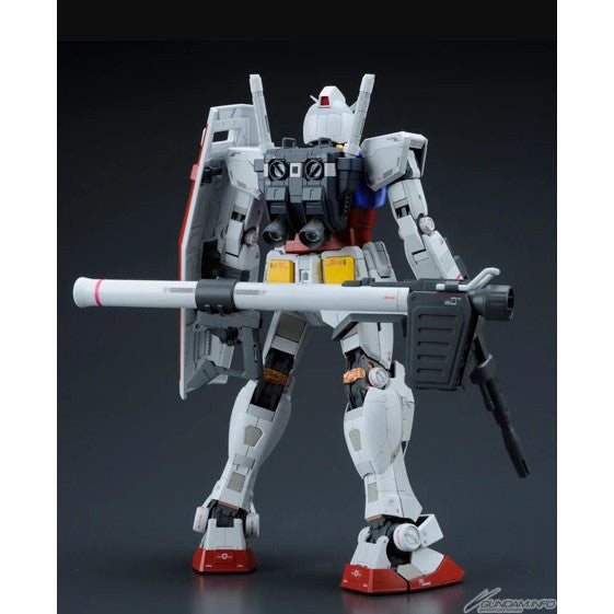 Bandai MG 1/100 RX-78-2 Gundam ver 3.0