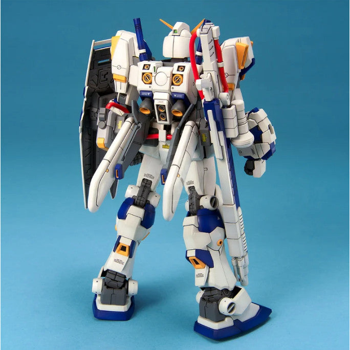 Bandai MG 1/100 RX-78-4 Gundam Unit 4 [G04]
