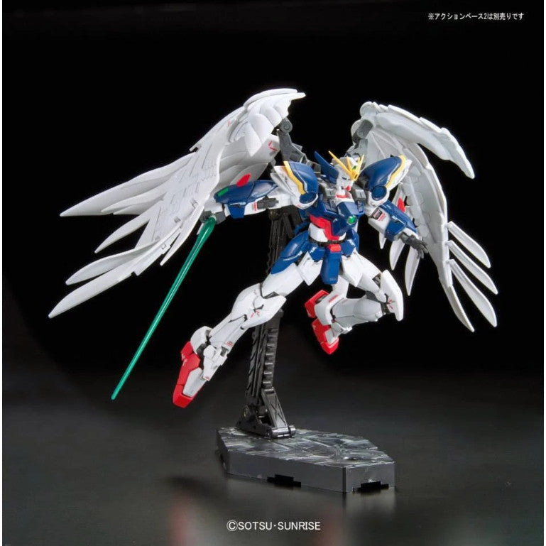 Bandai RG 1/144 17 Wing Gundam Zero EW